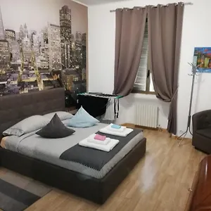  Apartamento 4 Italia